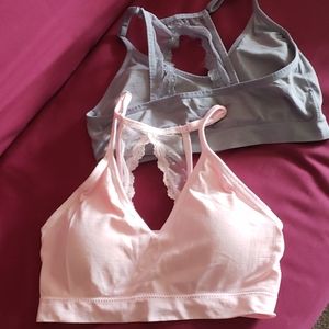 2 bralettes